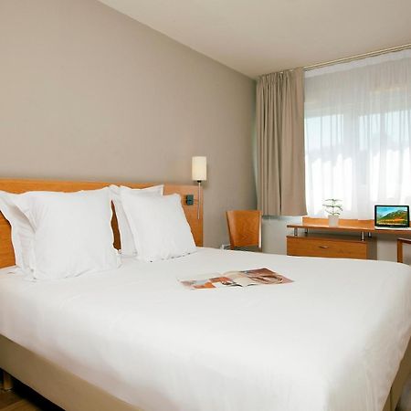 Sejours & Affaires Poitiers Lamartine Εξωτερικό φωτογραφία