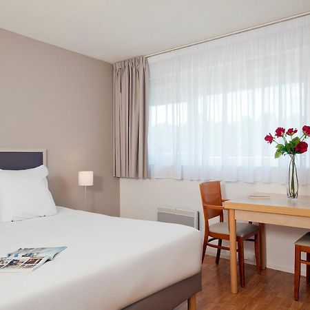 Sejours & Affaires Poitiers Lamartine Εξωτερικό φωτογραφία