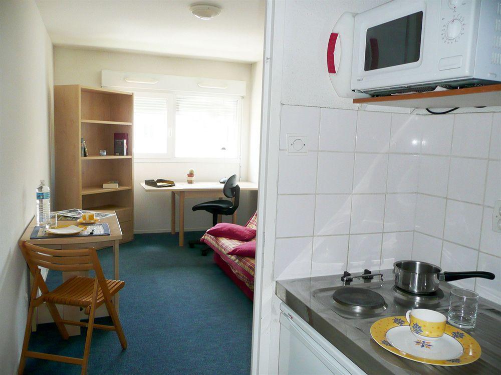 Sejours & Affaires Poitiers Lamartine Εξωτερικό φωτογραφία